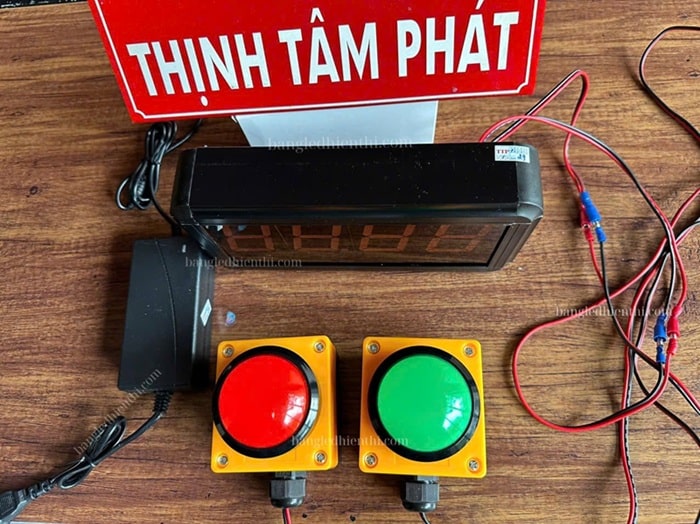 nút nhấn chơi game